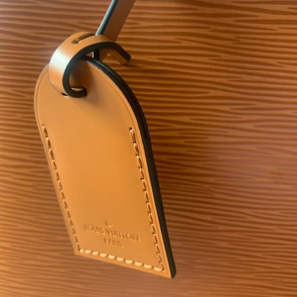 SOLD Authentic Louis Vuitton Kleber MM - No trade - Picture 4 of 8